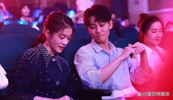 靠肩撒娇,摸脸掐腰,强吻壁咚,没分寸感的女演员算不算耍流氓?