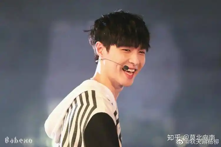 张艺兴的笑容给你什么样的感觉?