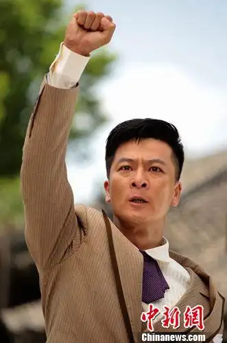 于毅演《勇敢的心》压力大 拍郭靖宇戏累嗓子(图)