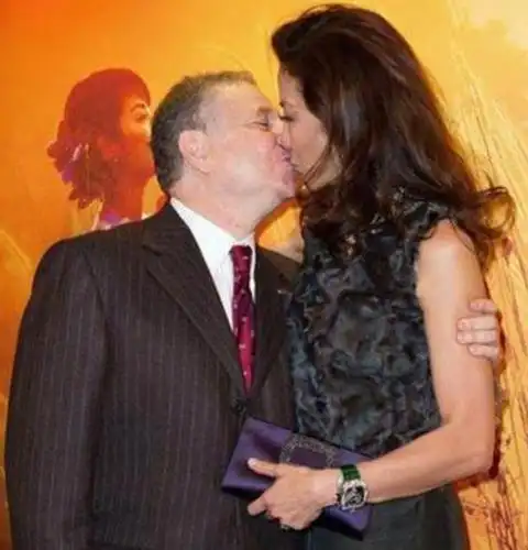 55岁杨紫琼和71岁老公近照曝光,原来她每天面对的是这样的男人!