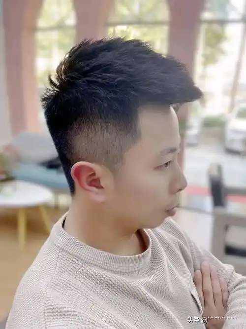 10多款帅气男发,清爽有型真精神,越来越多男士这样剪_造型_时尚_发型