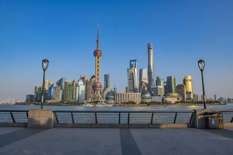 2020年春节长假,实拍夕阳下的上海外滩 - 美篇