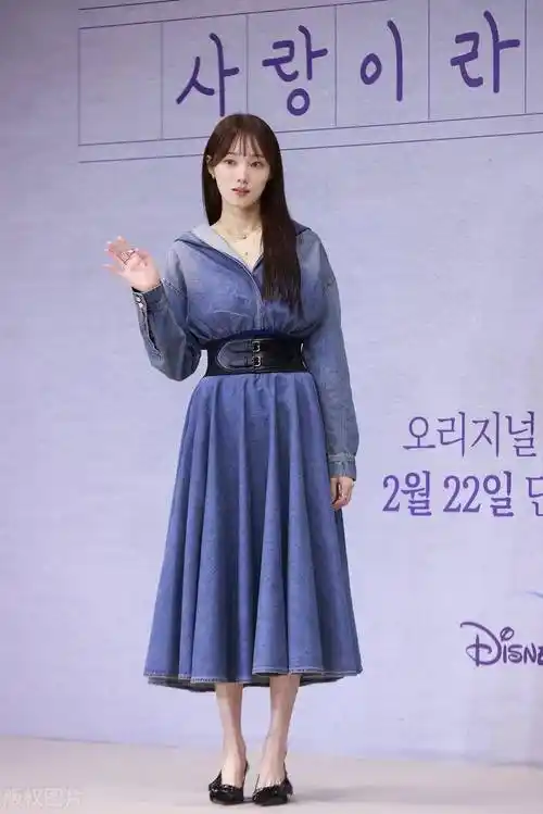 李圣经这身材,这才是尤物啊!