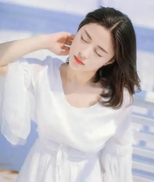 清纯靓丽美女阳光秀气白皙唯美写真