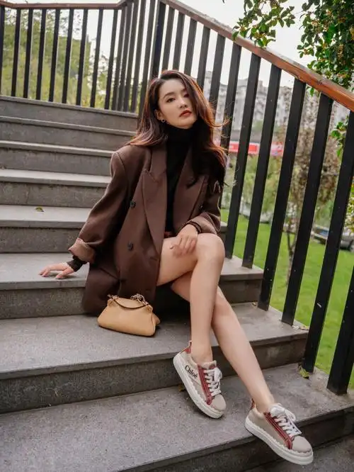 9494 秋日暖阳 李沁与你一起分享生活碎片鞋子:chloe包包:chloe