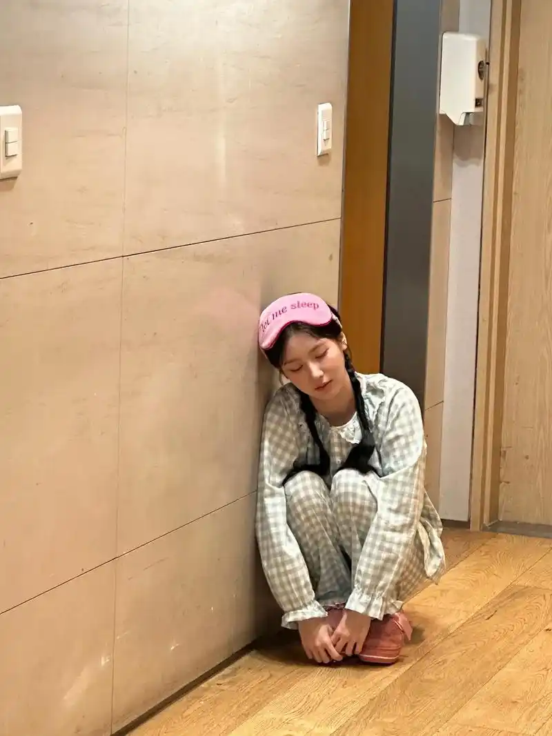 赵美延女友视角每一张都很有杀伤力