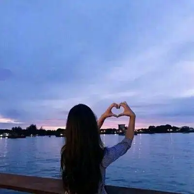 心理测试:4个背影哪个正面比较好看?秒测出异性谁一直在等你?