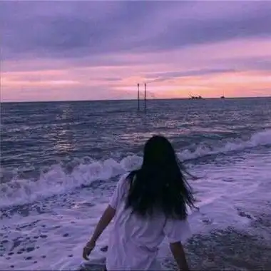 大海美女图片背影头像大全(26张)