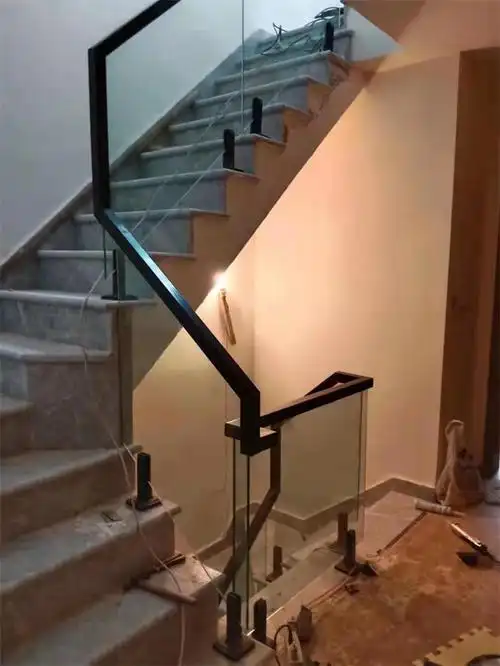延边玻璃扶手-重庆时代楼梯厂