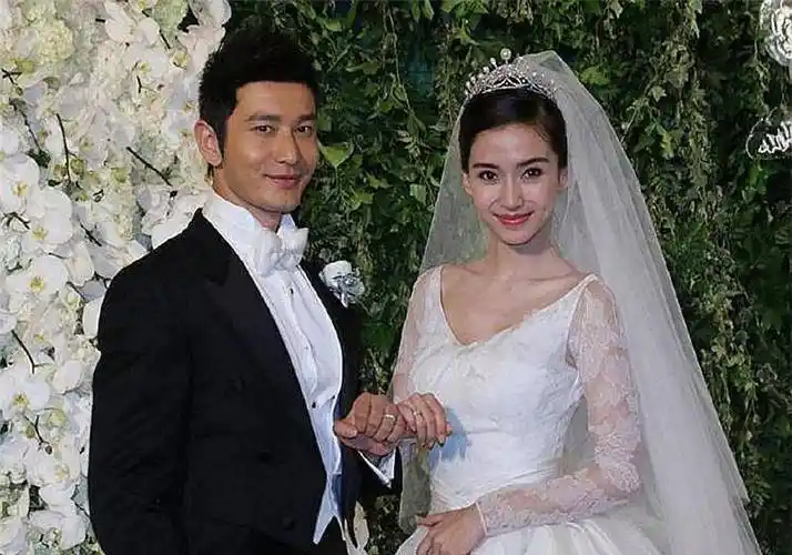 杨颖黄晓明先后发文,否认第三者言论,李菲儿还未表态._事情_关系_回应