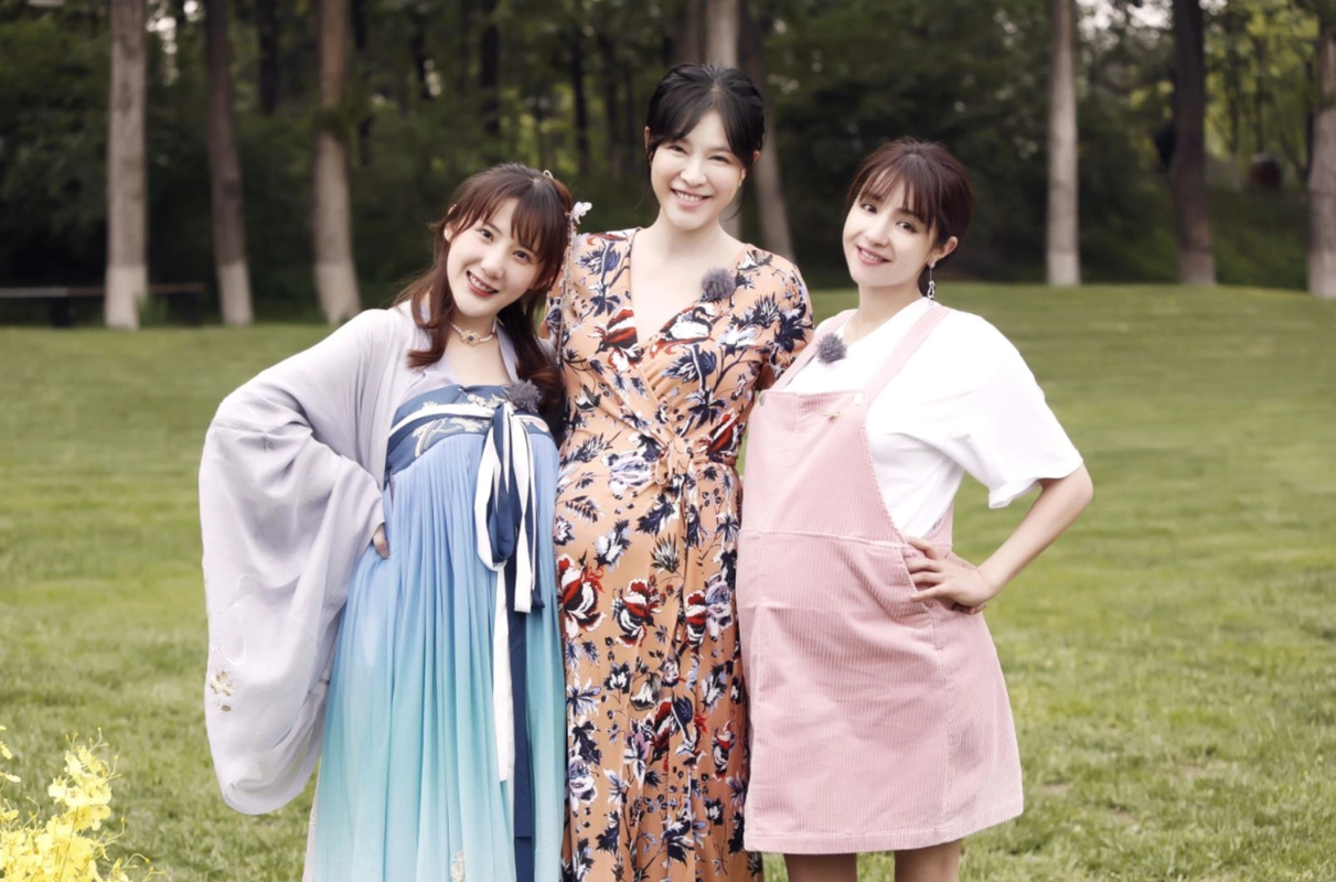 《新生日记》麦迪娜和婆婆发生争执难倒姜潮,李艾告白妈妈全场落泪