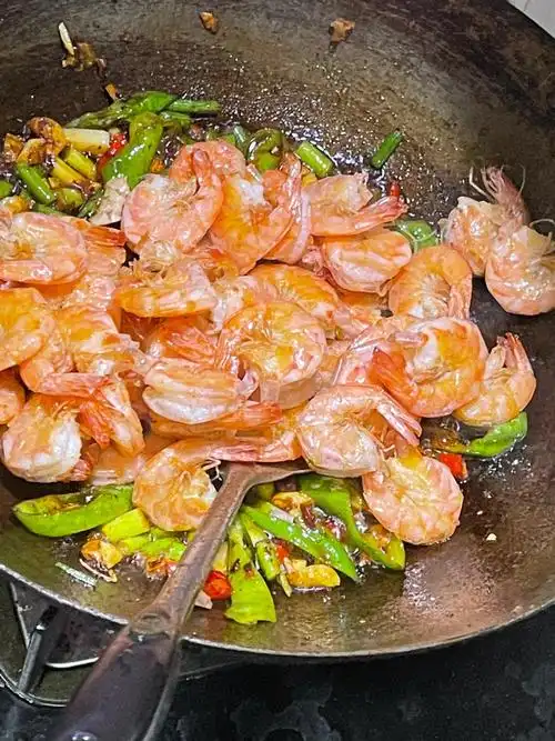 爆炒基围虾简单