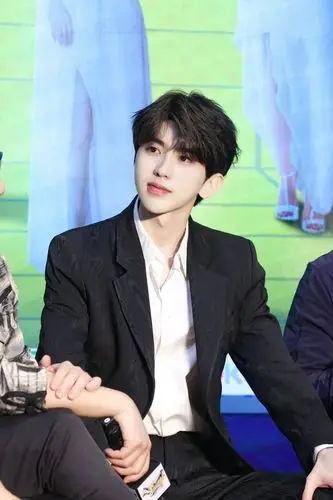 《奔跑吧9》媒体见面会学济南话,蔡徐坤和沙溢"断绝关系"