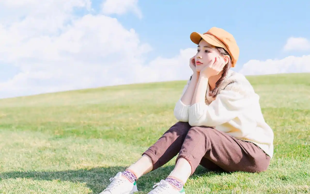 日系美女户外小清新高唯美写真图片壁纸