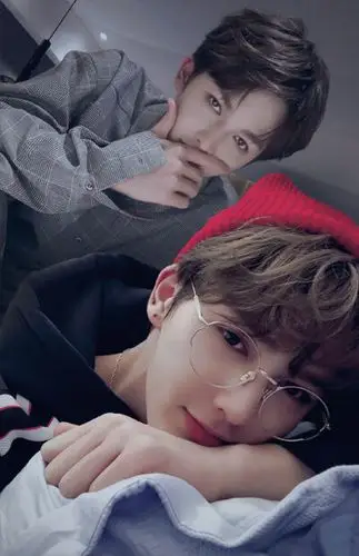 朱正廷 偶练大厂 微博自拍 202回忆杀