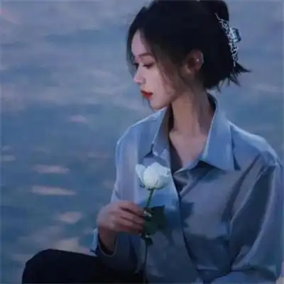 海边氛围感ins风侧面女生头像