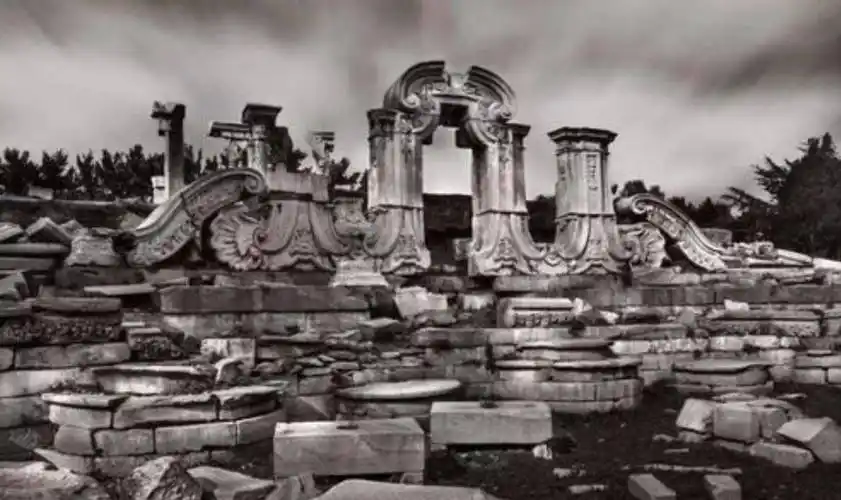 英国曾公布圆明园"被毁前照片",犹如仙境引世界"轰动"