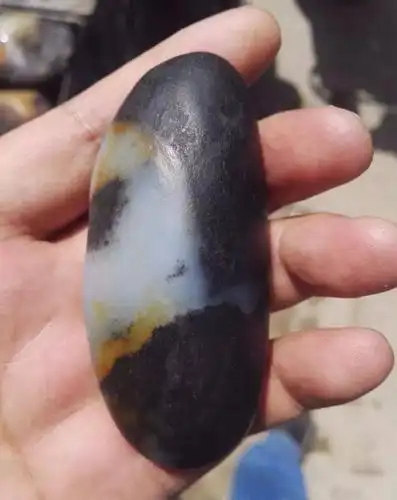 千年红皮万年黑籽料的红皮黑皮真有那么好