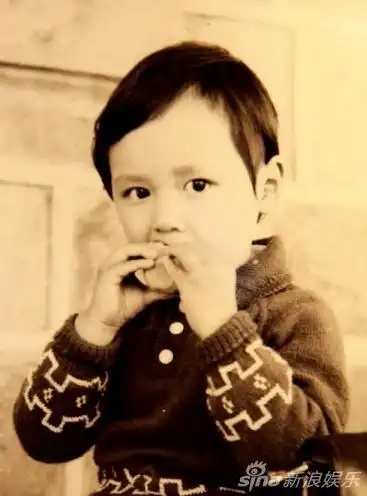 冯绍峰罕见童年照曝光 清纯似文艺范萌妹子(组图)