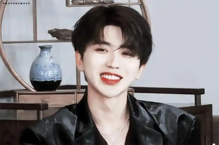 跑男每看一期就喜欢蔡徐坤多一点点