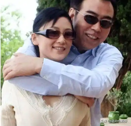 "处处留情"的陈凯歌两婚两离后,与倪萍在一起5年,却最终情归陈红_洪晃