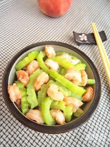 虾仁炒苦瓜