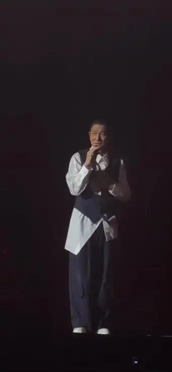 刘德华#谢谢你的爱国语#刘德华上海演唱会#神级现场