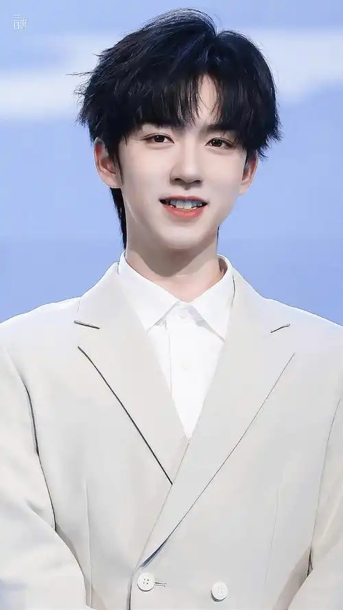 兔三代总攻贺峻霖贺仙子tina贺贺峻霖是全世界最棒的小朋友热度(117)