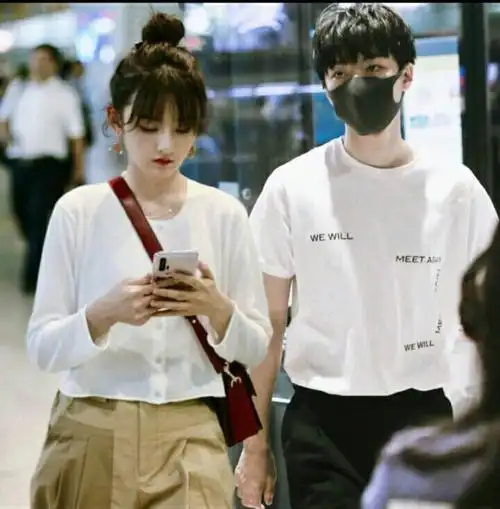 张雪迎放心,我一定会记住的. 他们边吃边聊起来了.