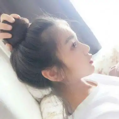 微信头像女丸子头抬头侧面 女生头像图片大全 -【爱个性】
