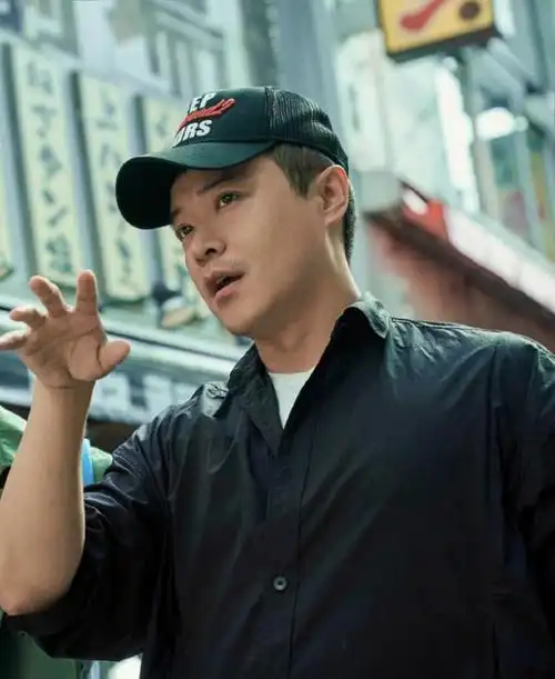 陈思诚成首位票房破百亿导演,和佟丽娅频传离婚,才华是纽带?