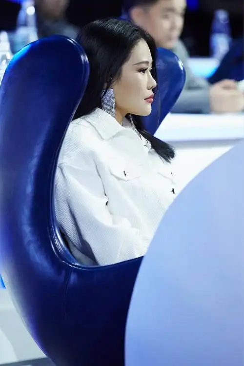 袁娅维音超联赛总决赛担纲导师 助力浙音战队勇夺桂冠