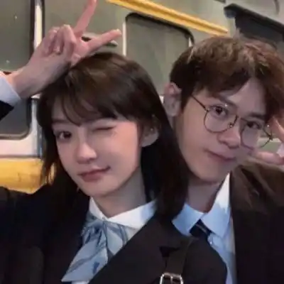 2020微信情侣头像高清甜蜜恩爱图片大全