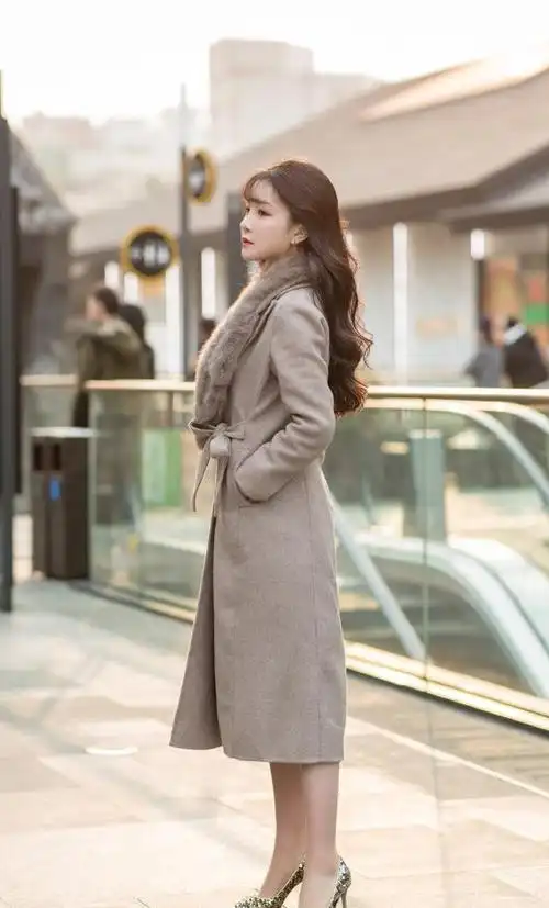 冬天穿裙子搭配一件呢子大衣穿出干净清雅保暖又增加气色