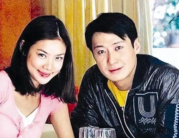 坏女孩乐基儿黎明为她倾倒结婚4年败光75亿现状如何