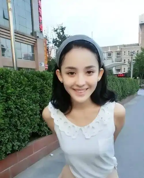 古力娜扎的感情往事:交往5个富二代男友,竟然个个是渣男_迪丽热巴