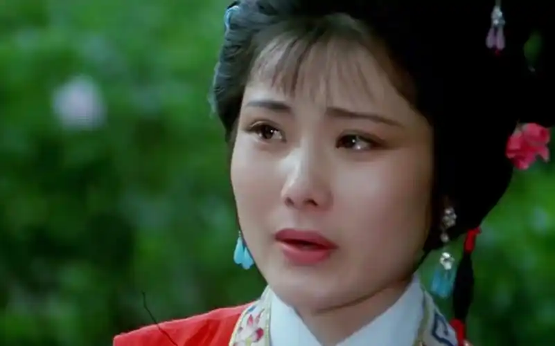 因长相太美无人敢追,父亲为她一辈子光棍,何赛飞魅力究竟有多大