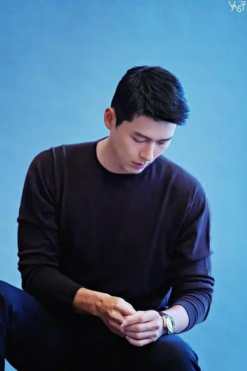 玄彬2022年帅照释出!禁欲白西装vs坏坏黑皮衣,人格测验结果公开