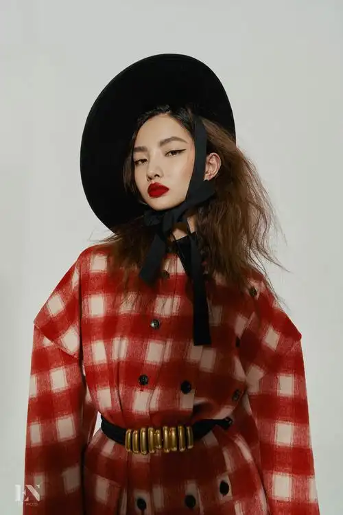 复古摩登/女装拍摄|摄影|产品|en视觉 - 原创作品 - 站酷 (zcool)