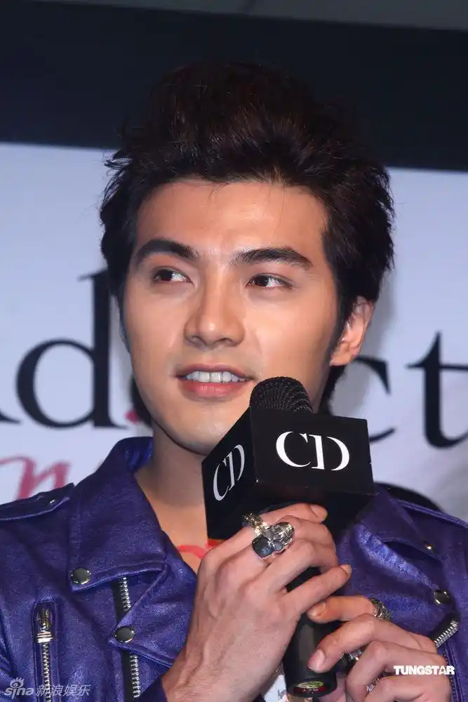 p>贺军翔(mike he),1983年12月28日出生于 a target="_blank" href="