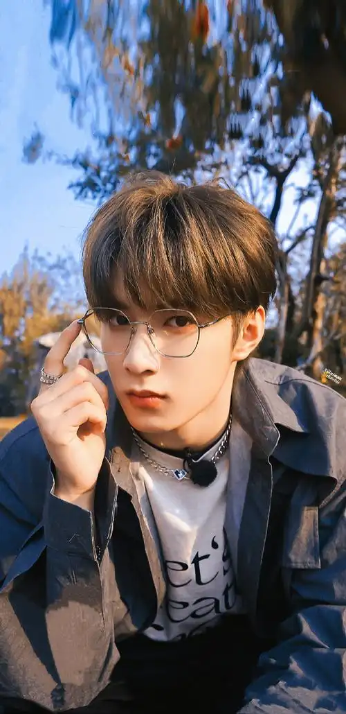 刘耀文刘宇穿同款##刘耀文刘宇穿同款上衣