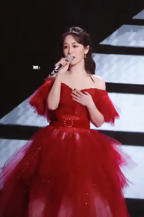 20211231湖南跨年今天是公主94@杨紫#杨紫唱温蒂公主的侍卫#yz#杨紫