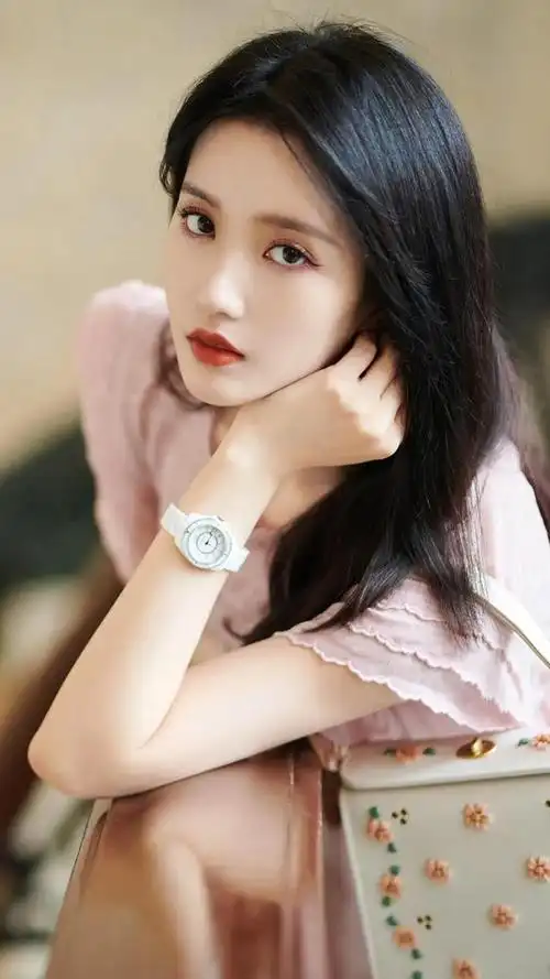 精美图集|刘些宁美艳动人,气质优雅