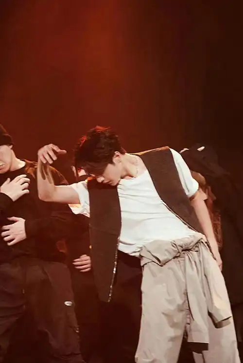 亚运霹雳舞冠军评价王一博舞技##霹雳舞冠军刘清漪说王一博跳舞专