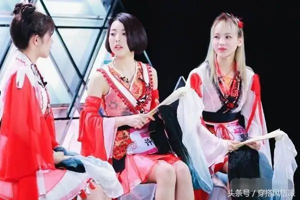 由蒋申,赖美云,秦瑜,林慧,许诗茵,林津伊,吴瑶,陈丽,边丽组成的sing