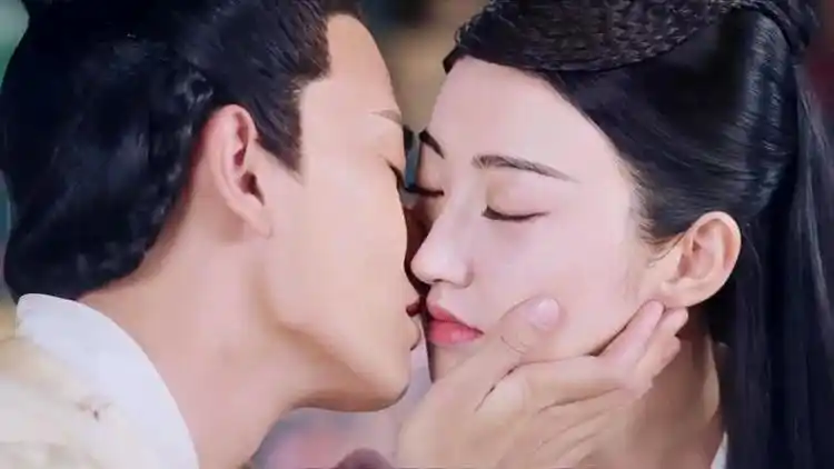 大唐荣耀:景甜打趣任嘉伦艳福不浅,顿时求生欲爆棚,夸她好看!