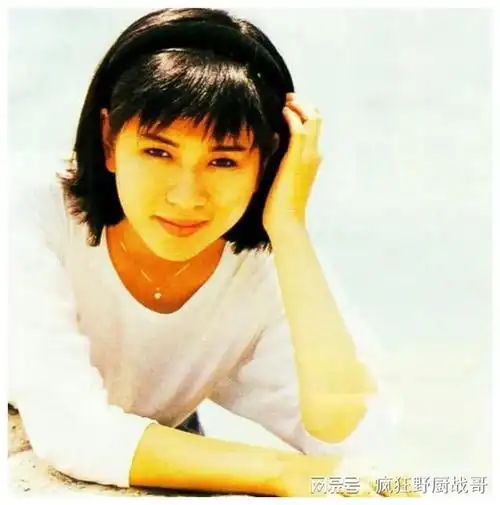 周星驰要娶的女人啥样每部影片都有她的影子罗天使罗慧娟