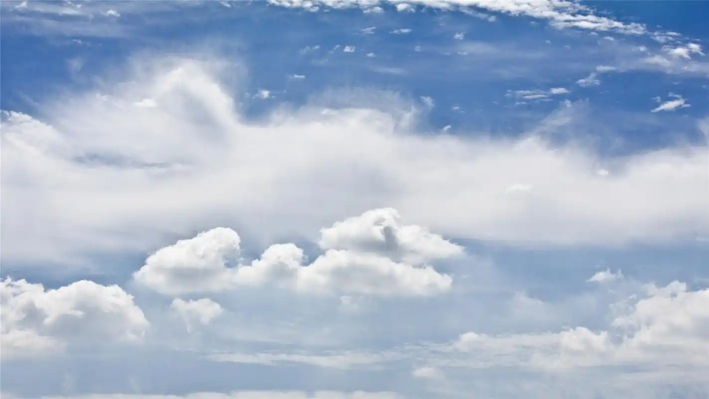清新护眼蓝天白云高清桌面壁纸