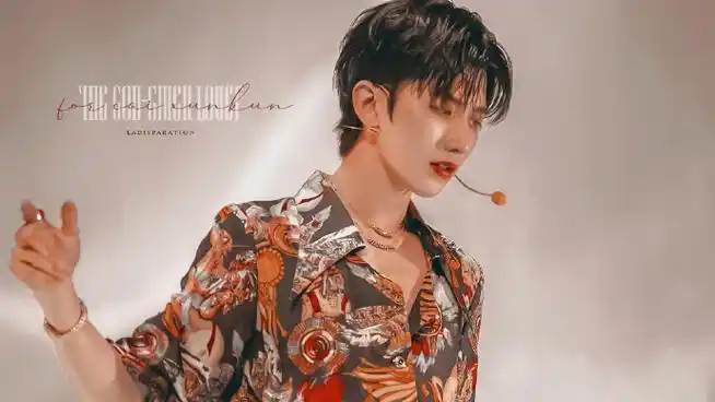 情人舞台像拍mv##蔡徐坤梦幻水舞台