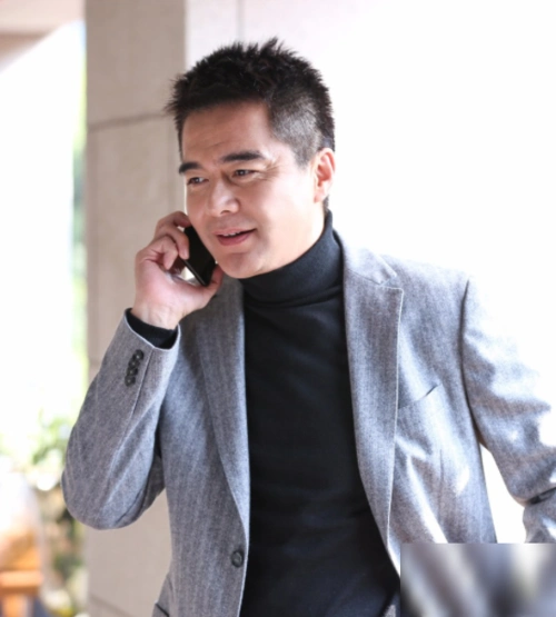 许亚军大儿子帅照曝光,已被中戏录取,将会与爸爸成为校友